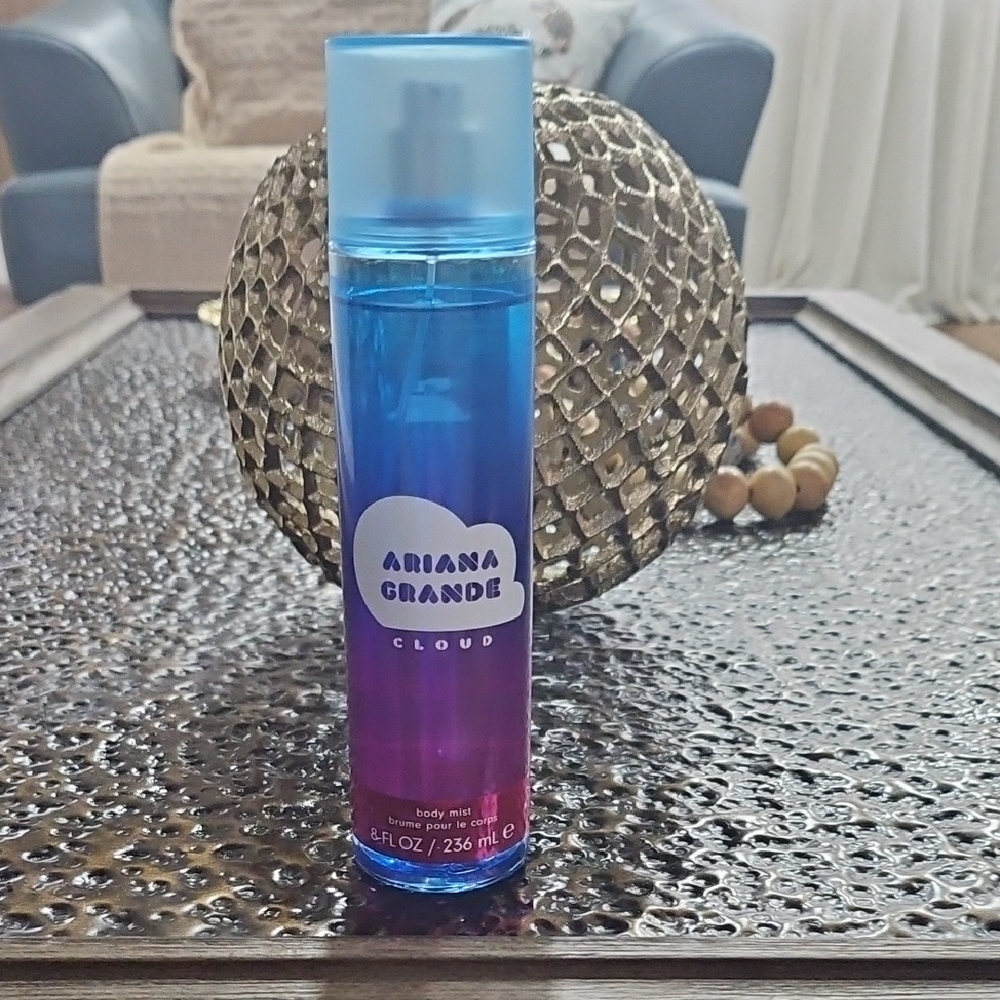 Ariana Grande Cloud Mist in Blue and Purple